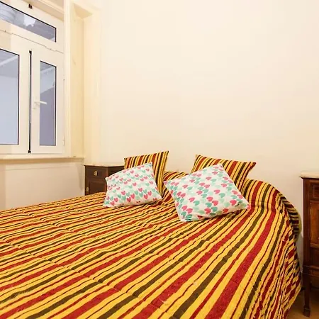 Charm @ The Very Heart Of דירה *